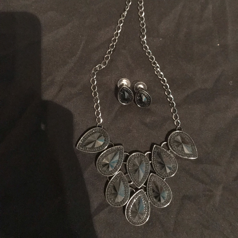 statement necklace
